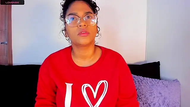 Snapshot of iriss_25 chatting on 10.02.25 iriss 25 online show from 10.02.25