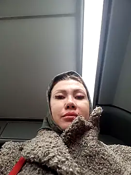 Snapshot of ROXOLANAA_SEXY chatting on 11.14.25 ROXOLANAA SEXY online show from 11.14.25