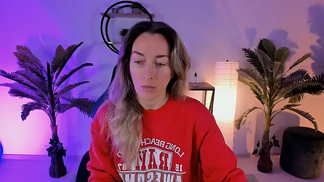 RebeccaMartinez online show from 01.09.25