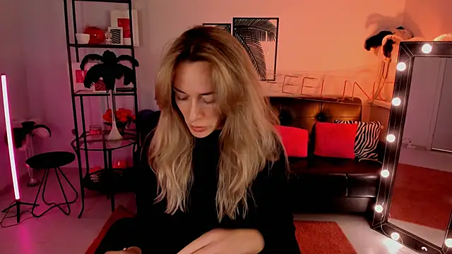 RebeccaMartinez online show from 01.27.25