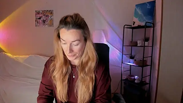 RebeccaMartinez online show from 10.28.25