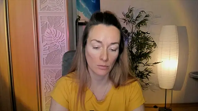 RebeccaMartinez online show from 01.06.26