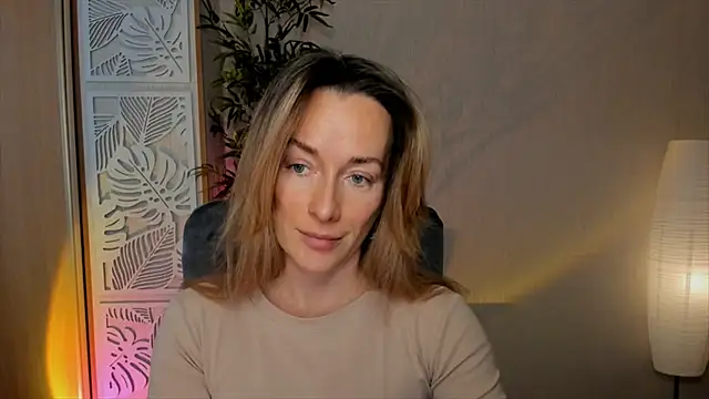 RebeccaMartinez online show from 03.02.26