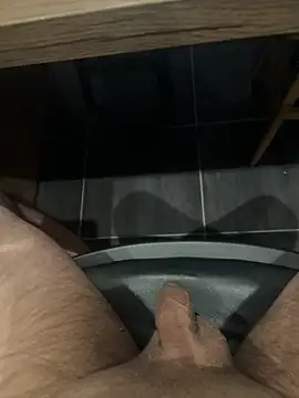 mattexhibe online show from 11.07.25