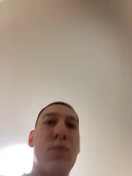 Snapshot of Comprom1se chatting on 02.26.25 Comprom1se online show from 02.26.25