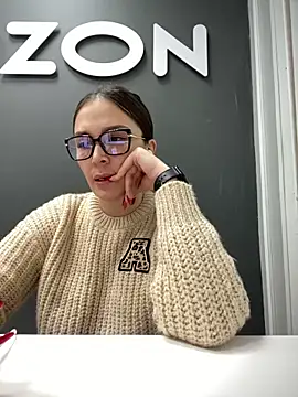 Snapshot of Sweet_Lollypop chatting on 01.02.25 Sweet Lollypop online show from 01.02.25