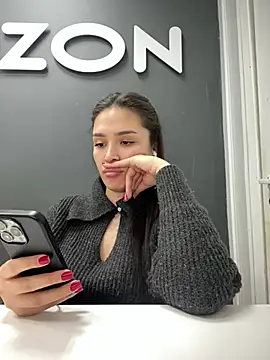 Snapshot of Sweet_Lollypop chatting on 03.15.25 Sweet Lollypop online show from 03.15.25