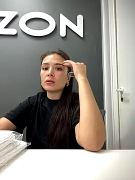 Snapshot of Sweet_Lollypop chatting on 09.15.25 Sweet Lollypop online show from 09.15.25