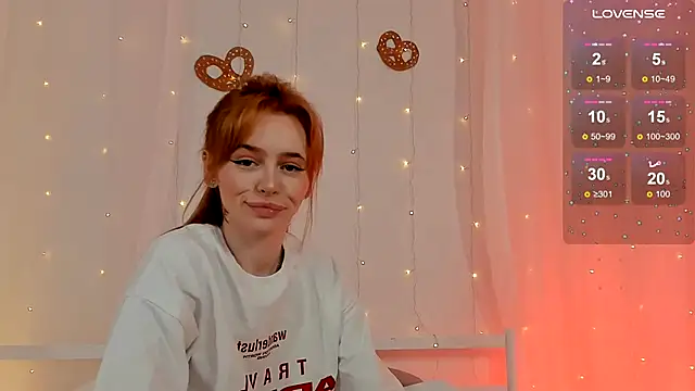 Phoenix Margo online show from 09.22.25