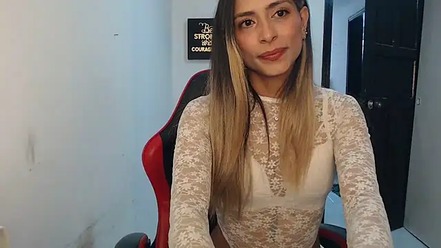 Liamiler01  online show from 10.30.25