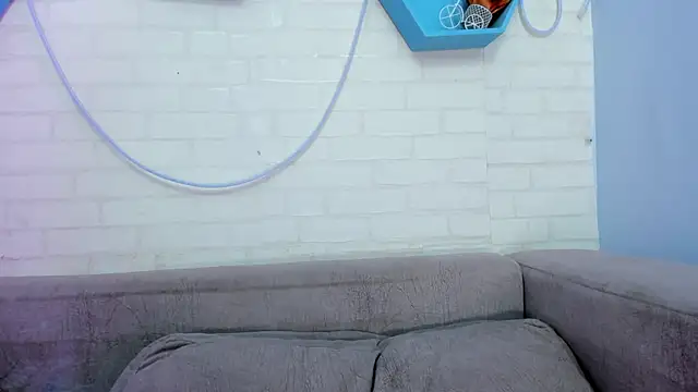 Snapshot of DEVA_BLUE_ chatting on 02.10.25 DEVA BLUE online show from 02.10.25