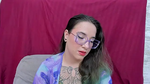 Snapshot of DEVA_BLUE_ chatting on 03.12.25 DEVA BLUE online show from 03.12.25