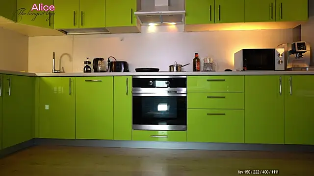 pinkheart  online show from 11.30.25