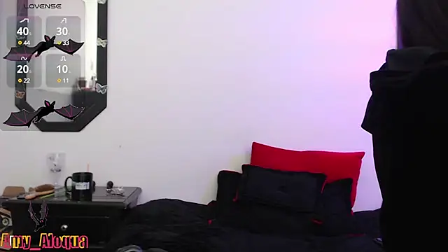 Amy Aloqua online show from 02.21.25