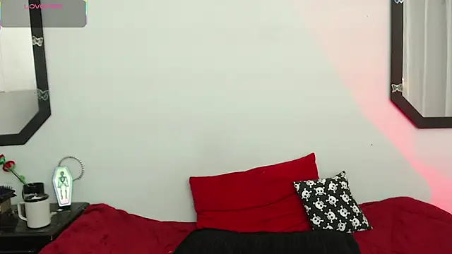 Amy Aloqua online show from 11.27.25