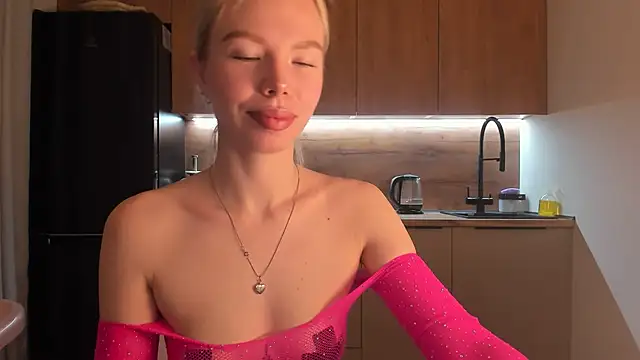 Olivia Bells online show from 02.25.25