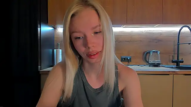 Snapshot of Olivia_Bells chatting on 05.07.26 Olivia Bells online show from 05.07.26