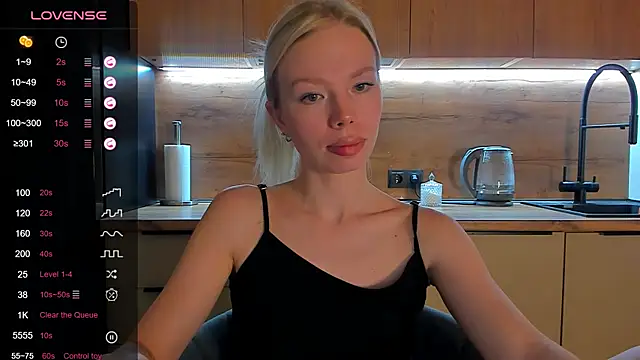 Snapshot of Olivia_Bells chatting on 05.22.26 Olivia Bells online show from 05.22.26