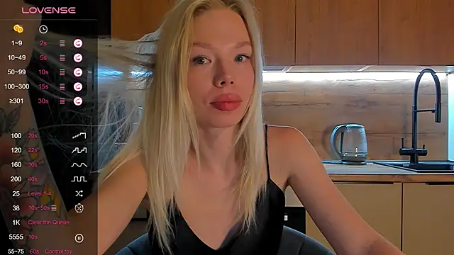 Snapshot of Olivia_Bells chatting on 05.23.26 Olivia Bells online show from 05.23.26