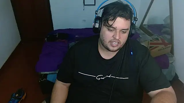 Snapshot of altairstudiosvip_ chatting on 12.10.24 altairstudiosvip online show from 12.10.24