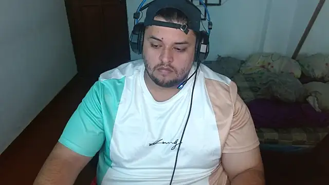 Snapshot of altairstudiosvip_ chatting on 12.21.24 altairstudiosvip online show from 12.21.24