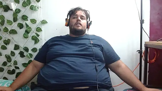 Snapshot of altairstudiosvip_ chatting on 02.05.25 altairstudiosvip online show from 02.05.25