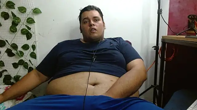 Snapshot of altairstudiosvip_ chatting on 02.15.25 altairstudiosvip online show from 02.15.25