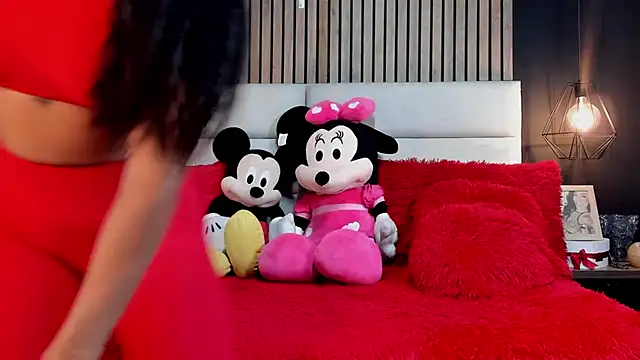 NiicolleMiller online show from 09.24.25