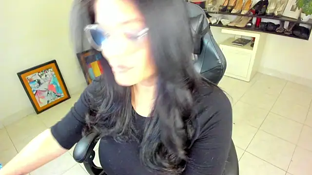 BellaFlaming online show from 03.31.26