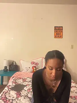 Snapshot of Iceblanca chatting on 02.06.25 Iceblanca online show from 02.06.25