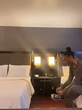 Snapshot of Iceblanca chatting on 02.26.25 Iceblanca online show from 02.26.25