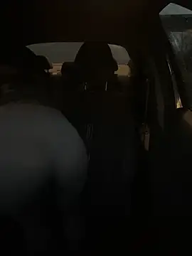 Snapshot of Iceblanca chatting on 03.20.25 Iceblanca online show from 03.20.25