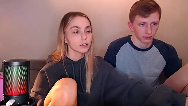 juliaanddima online show from 12.03.25