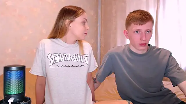 juliaanddima online show from 03.17.26