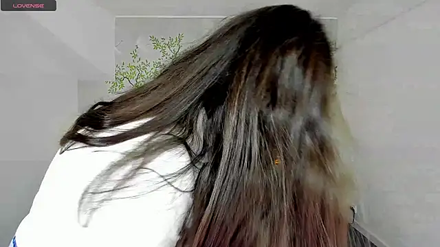 Linda EX online show from 03.15.25