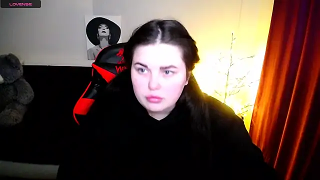 Emily Mo online show from 01.29.25