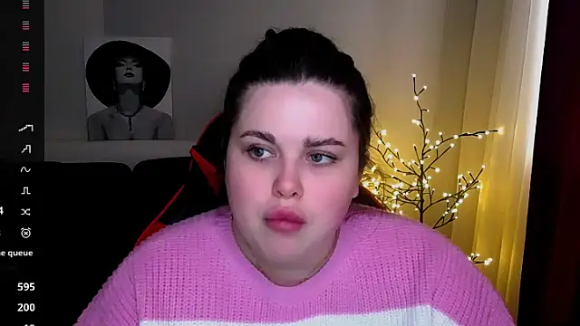 Emily Mo online show from 02.13.25