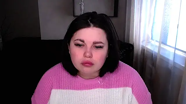 Emily Mo online show from 03.20.25