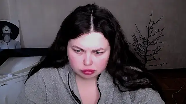 Emily Mo online show from 04.21.26