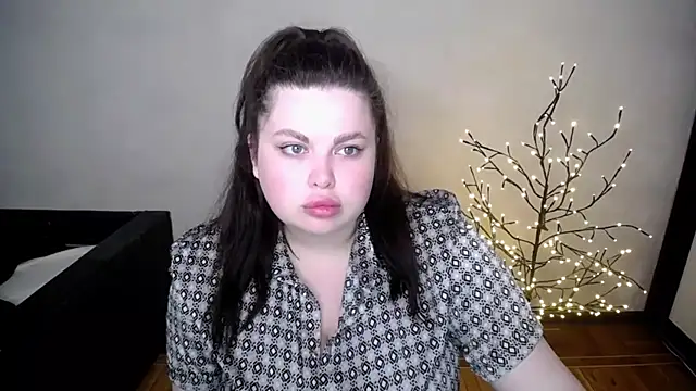Emily Mo online show from 05.13.26