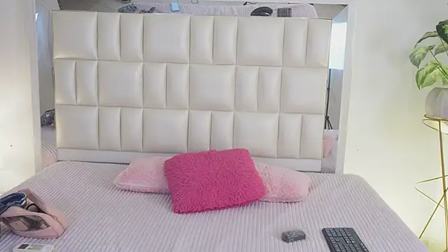 Anais aradia online show from 02.11.25