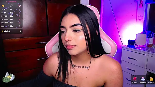 Snapshot of eva_six chatting on 01.27.25 eva six online show from 01.27.25