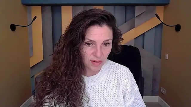 EllaLong online show from 11.11.25