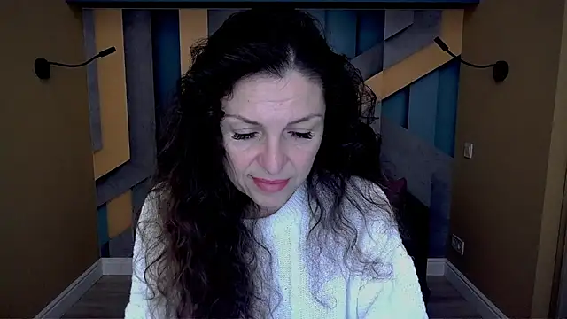 EllaLong online show from 11.21.25