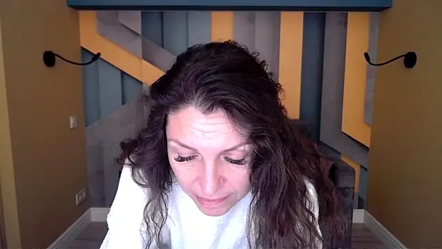 EllaLong online show from 02.20.26