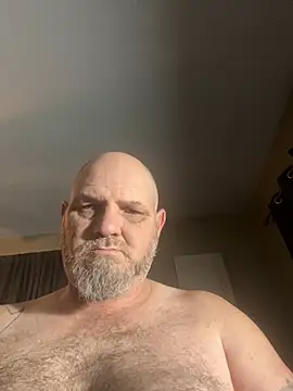 Snapshot of mrscum4u chatting on 01.01.25 mrscum4u online show from 01.01.25