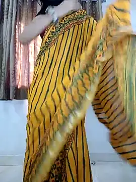  surbhi  online show from 11.14.25