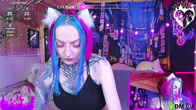 Snapshot of NekoCyber chatting on 11.19.25 NekoCyber online show from 11.19.25