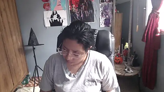 DanelyLopez online show from 10.14.25