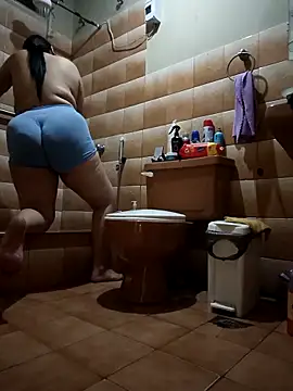 DanelyLopez online show from 12.21.25